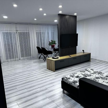 Ferienwohnung Whitehouse2 Arad Exterior foto